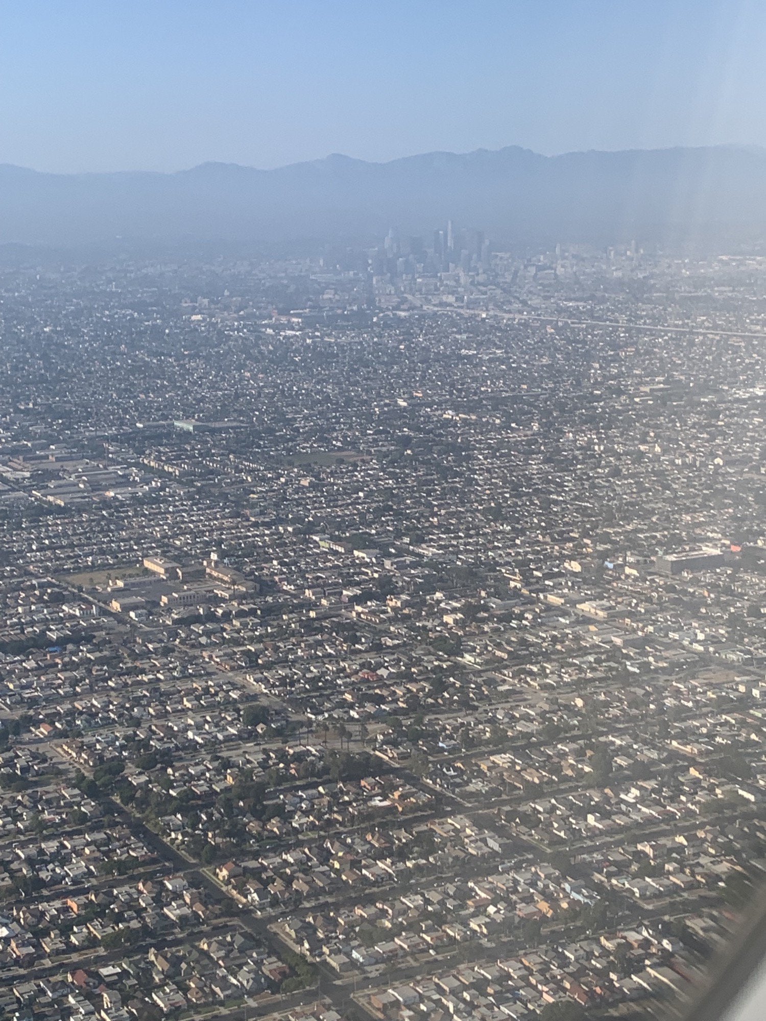 ที่นี่ Los Angeles